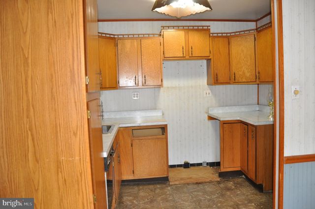 97 N READ AVE, Runnemede, NJ 08078