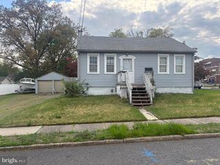 97 N READ AVE, Runnemede, NJ 08078