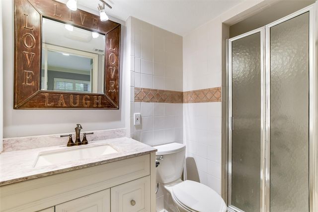 118 World Of Tennis SQ, Lakeway, TX 78738