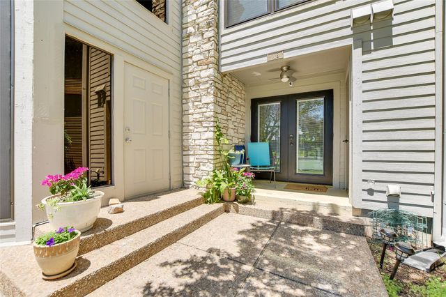 118 World Of Tennis SQ, Lakeway, TX 78738