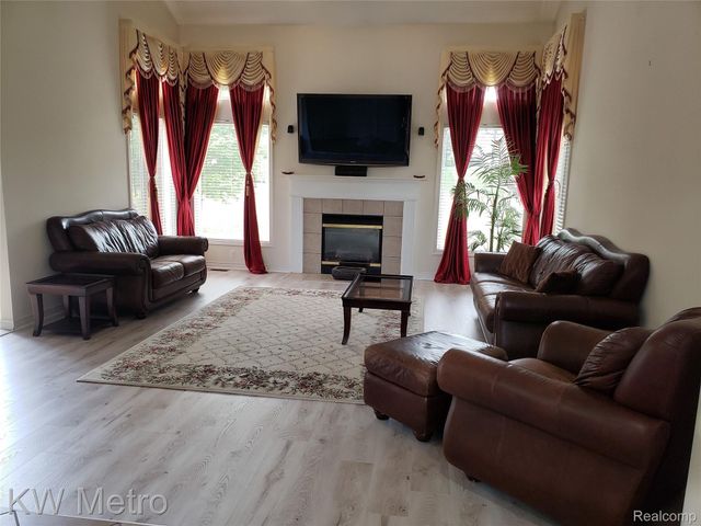 1227 LETICA Drive, Rochester, MI 48307