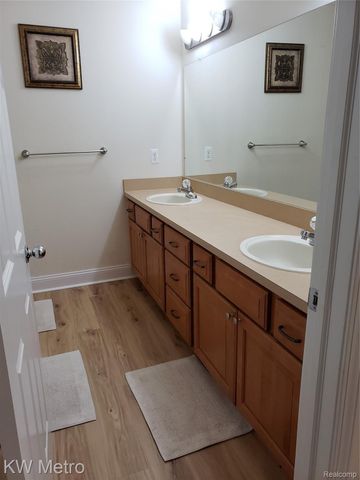 1227 LETICA Drive, Rochester, MI 48307