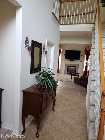 1227 LETICA Drive, Rochester, MI 48307