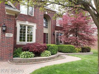 1227 LETICA Drive, Rochester, MI 48307
