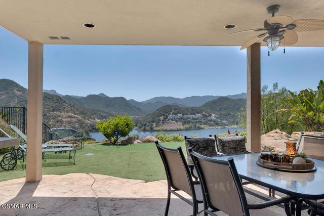 506 Cricketfield Court, Lake Sherwood, CA 91361