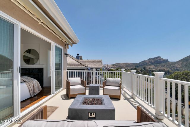 506 Cricketfield Court, Lake Sherwood, CA 91361
