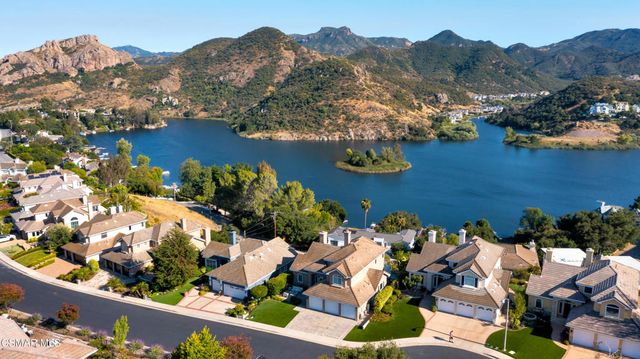 506 Cricketfield Court, Westlake Village, CA 91361