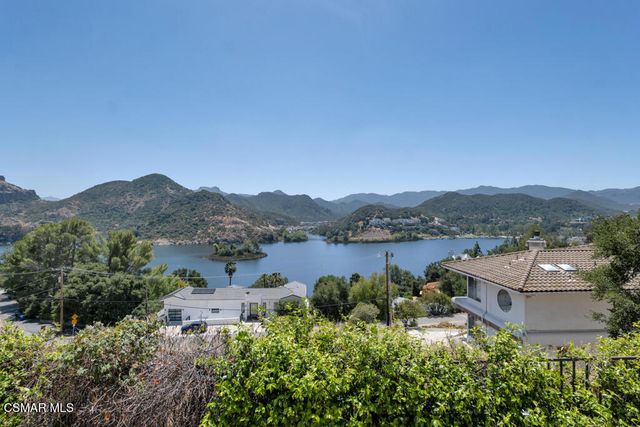 506 Cricketfield Court, Lake Sherwood, CA 91361