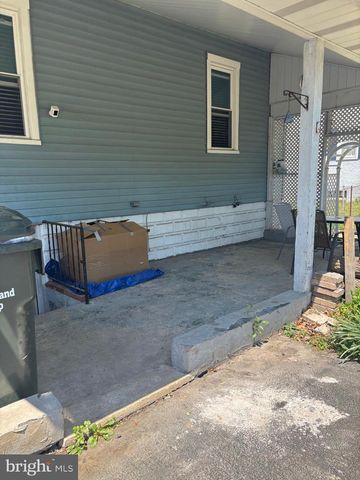 251 FITZWATERTOWN RD, Willow Grove, PA 19090