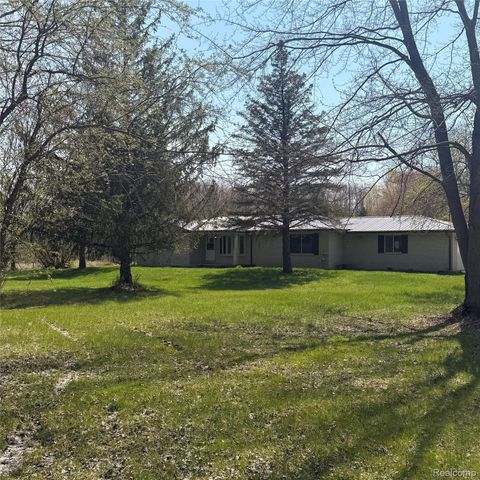 11779 Dunn Road, St. Clair, MI 48041