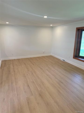 11779 Dunn Road, St. Clair, MI 48041