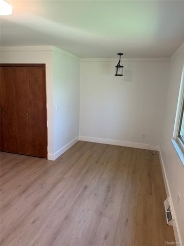 11779 Dunn Road, St. Clair, MI 48041