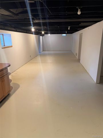 11779 Dunn Road, St. Clair, MI 48041