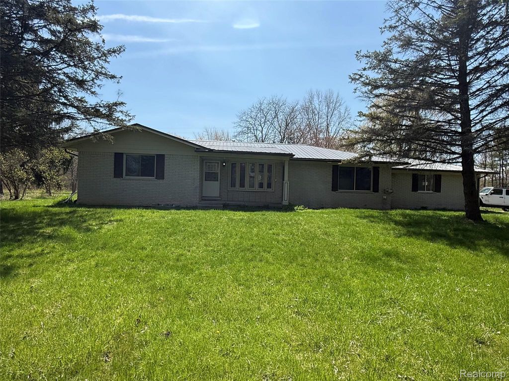 11779 Dunn Road, St. Clair, MI 48041