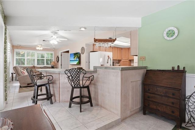 8948 Crest LN, Fort Myers, FL 33907