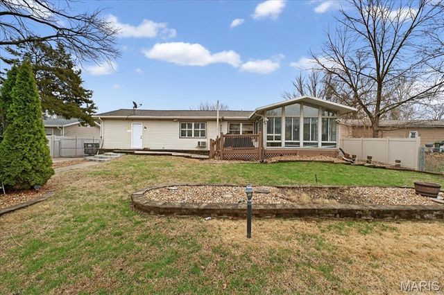 139 Cole Boulevard, St Charles, MO 63301