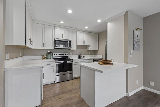 745 E Bradley Avenue, El Cajon, CA 92021