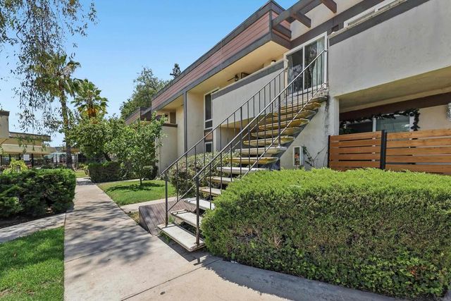 745 E Bradley Avenue, El Cajon, CA 92021