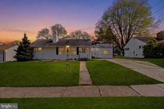 126 VILLANOVA DR, Lawrence, NJ 08648