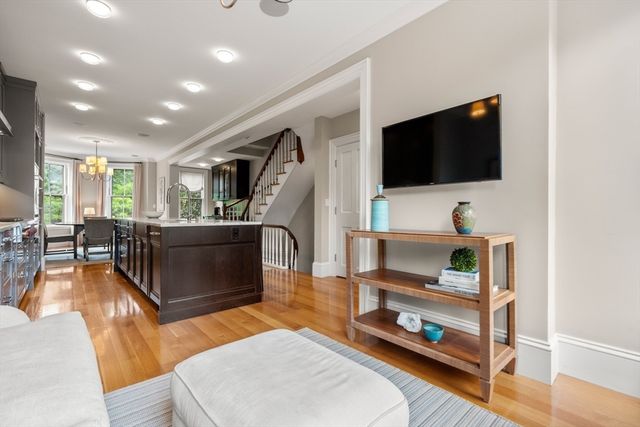 112 Appleton St, Boston, MA 02116