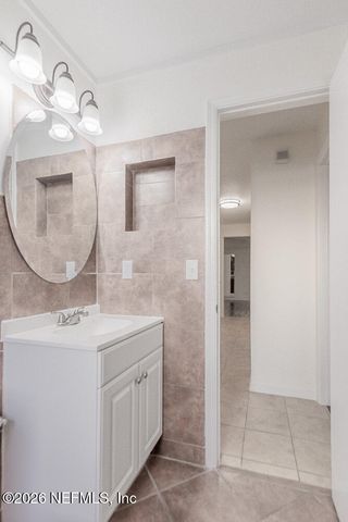 8209 WORM WOOD Road, Jacksonville, FL 32210