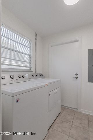 8209 WORM WOOD Road, Jacksonville, FL 32210