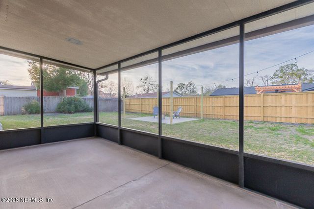 8209 WORM WOOD Road, Jacksonville, FL 32210