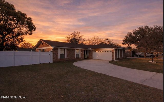 8209 WORM WOOD Road, Jacksonville, FL 32210