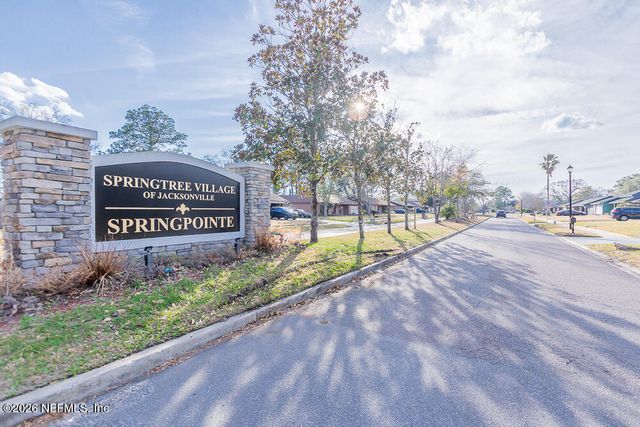 8209 WORM WOOD Road, Jacksonville, FL 32210