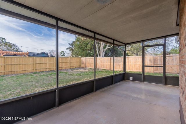 8209 WORM WOOD Road, Jacksonville, FL 32210