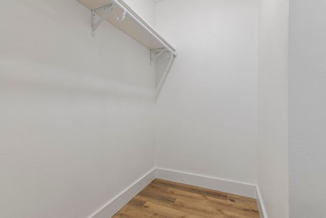 1110 S Hillcrest Avenue, Springfield, MO 65802