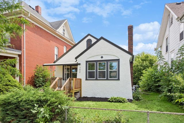792 Charles Avenue, Saint Paul, MN 55104