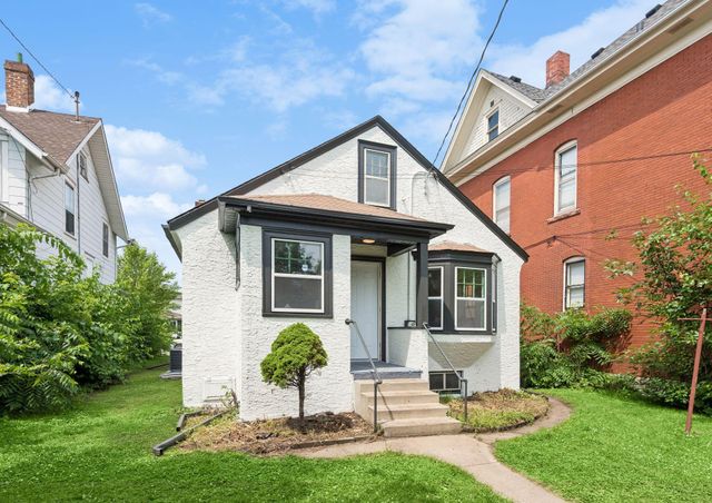 792 Charles Avenue, Saint Paul, MN 55104