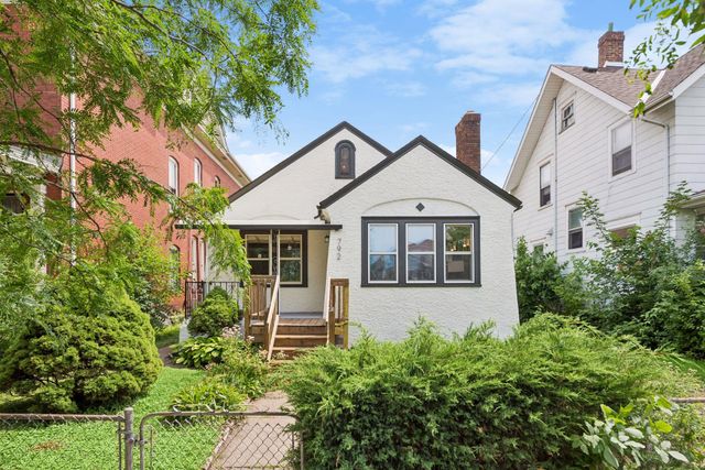 792 Charles Avenue, Saint Paul, MN 55104