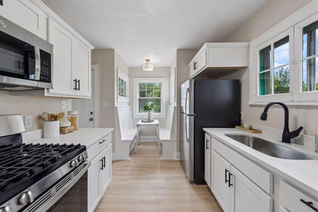 792 Charles Avenue, Saint Paul, MN 55104