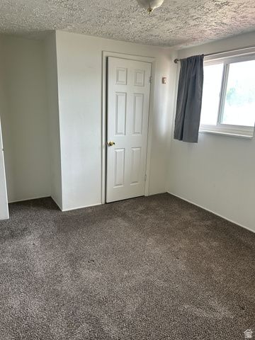 6088 S HAZELHURST DR, Taylorsville, UT 84129