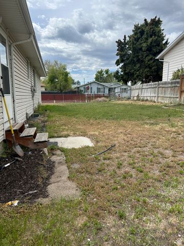 6088 S HAZELHURST DR, Taylorsville, UT 84129