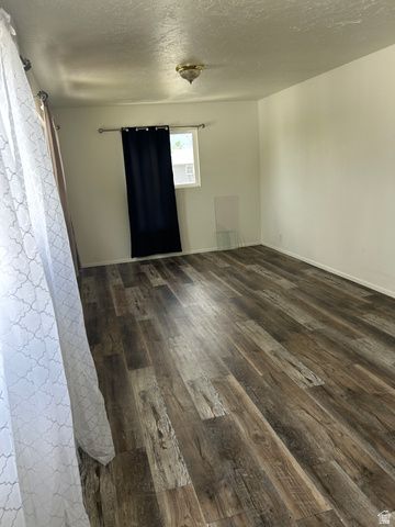 6088 S HAZELHURST DR, Taylorsville, UT 84129