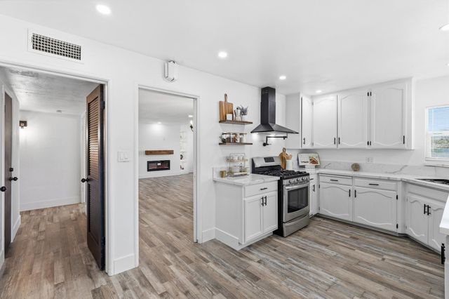 3413 N Millbrook Avenue, Fresno, CA 93726