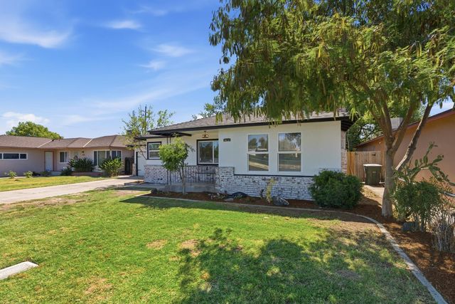 3413 N Millbrook Avenue, Fresno, CA 93726