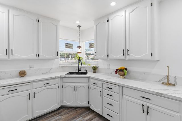 3413 N Millbrook Avenue, Fresno, CA 93726