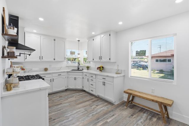 3413 N Millbrook Avenue, Fresno, CA 93726