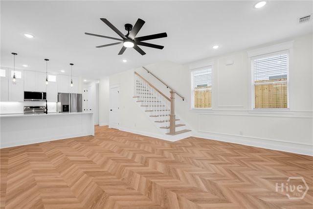 904 E 33rd Street, Savannah, GA 31401