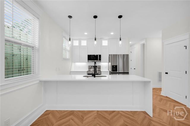 904 E 33rd Street, Savannah, GA 31401