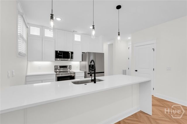 904 E 33rd Street, Savannah, GA 31401