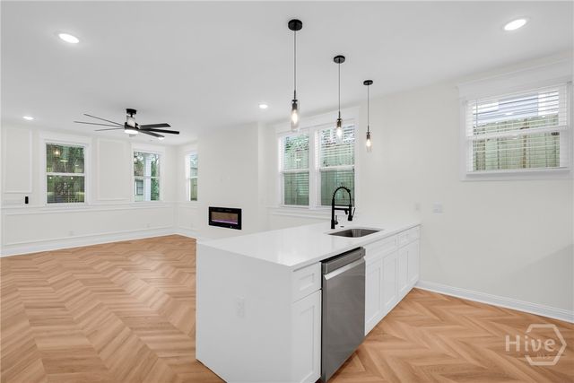 904 E 33rd Street, Savannah, GA 31401