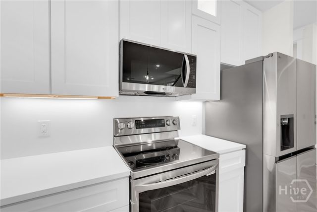 904 E 33rd Street, Savannah, GA 31401