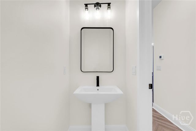 904 E 33rd Street, Savannah, GA 31401