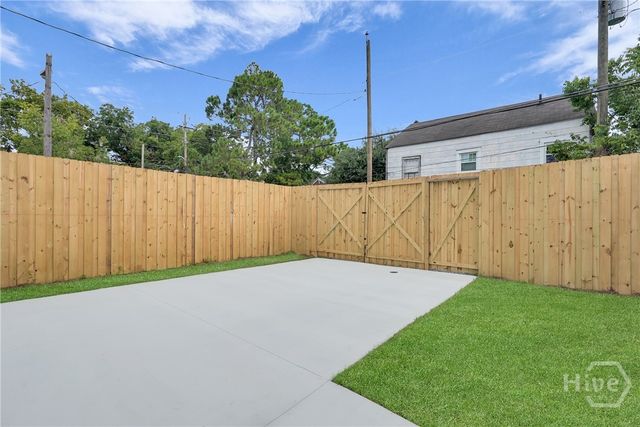 904 E 33rd Street, Savannah, GA 31401