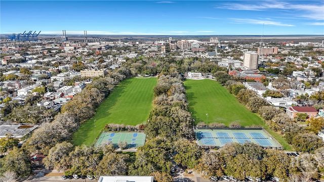 904 E 33rd Street, Savannah, GA 31401